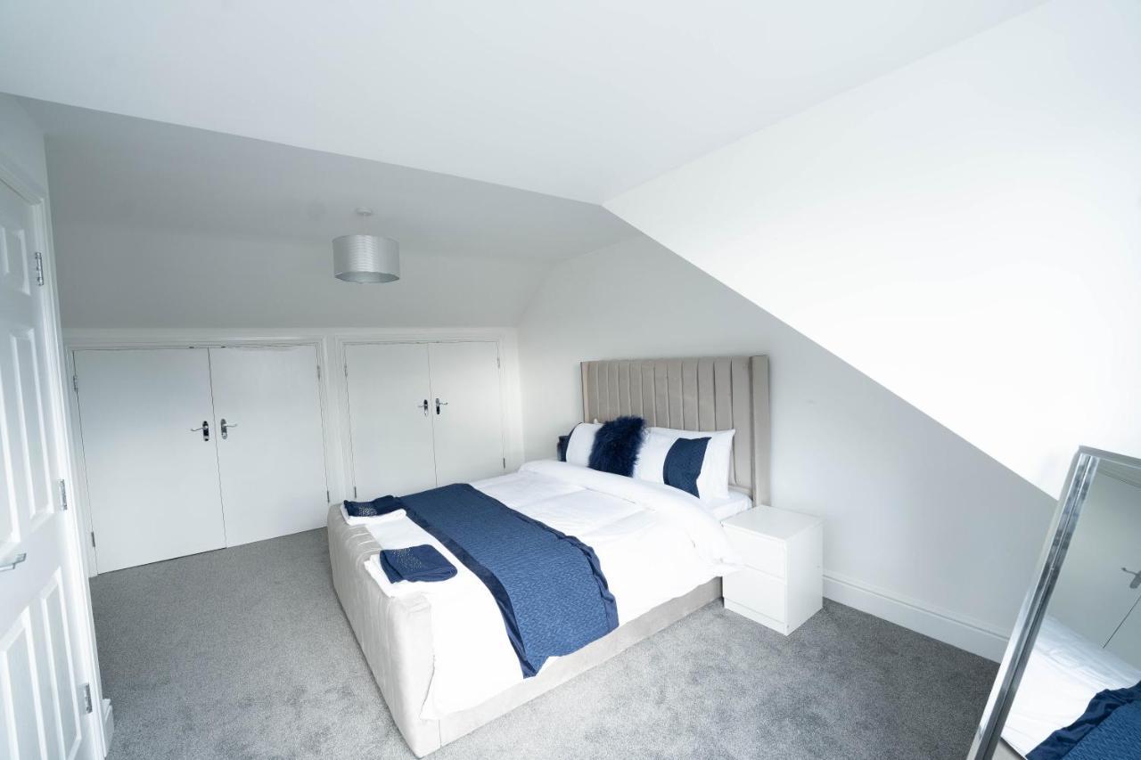 וורקסופ Entire Modern Home With Private Parking For 6/8 Persons מראה חיצוני תמונה